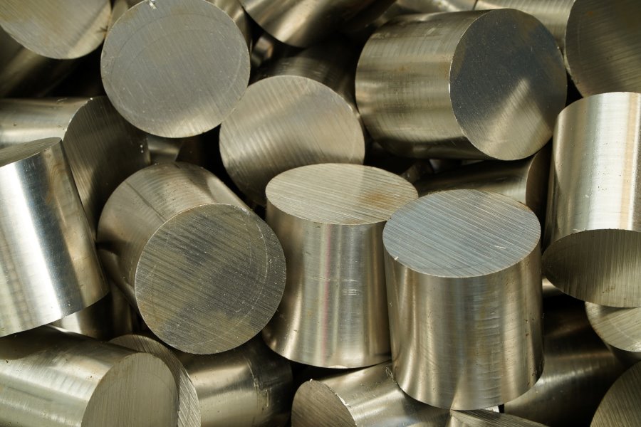 Round stainless steel materials